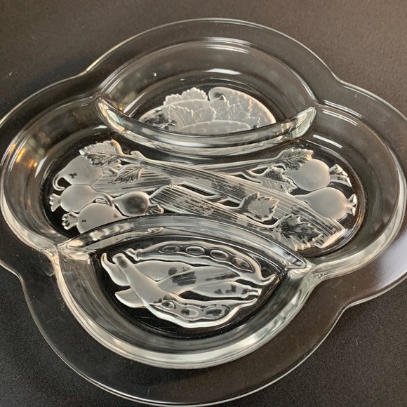 VTG Intaglio Frosted Clear Glass 3 Section Vegetable Relish Dish Serving Tray - Picture 5 of 6